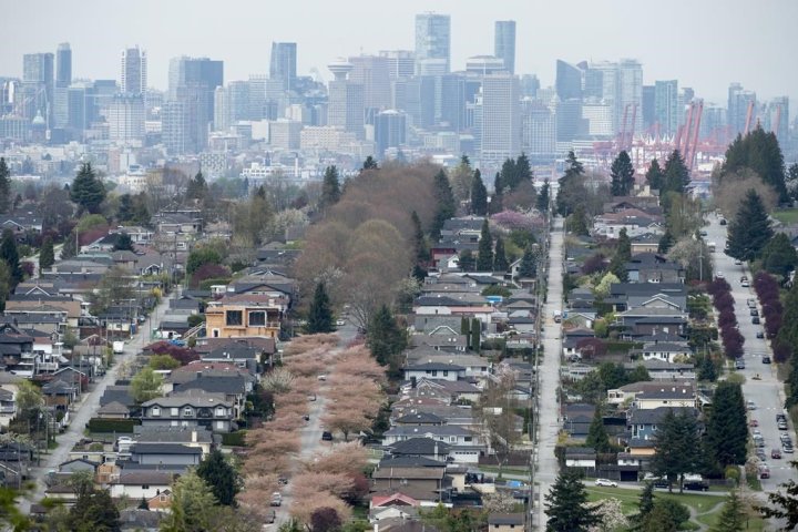 B.C. home sales forecast to slump 34% this year, dip further in 2023