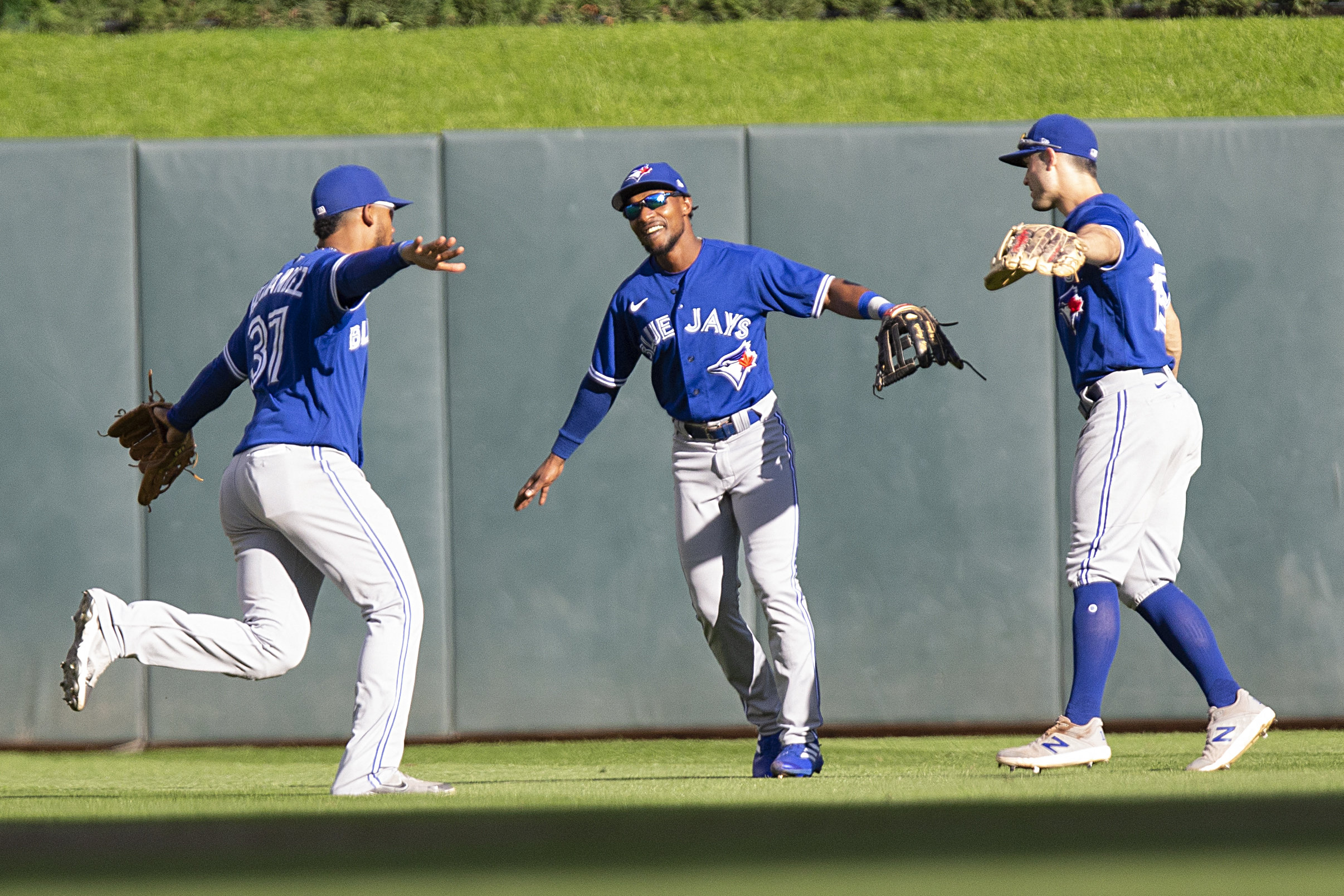 blue jays jersey winnipeg