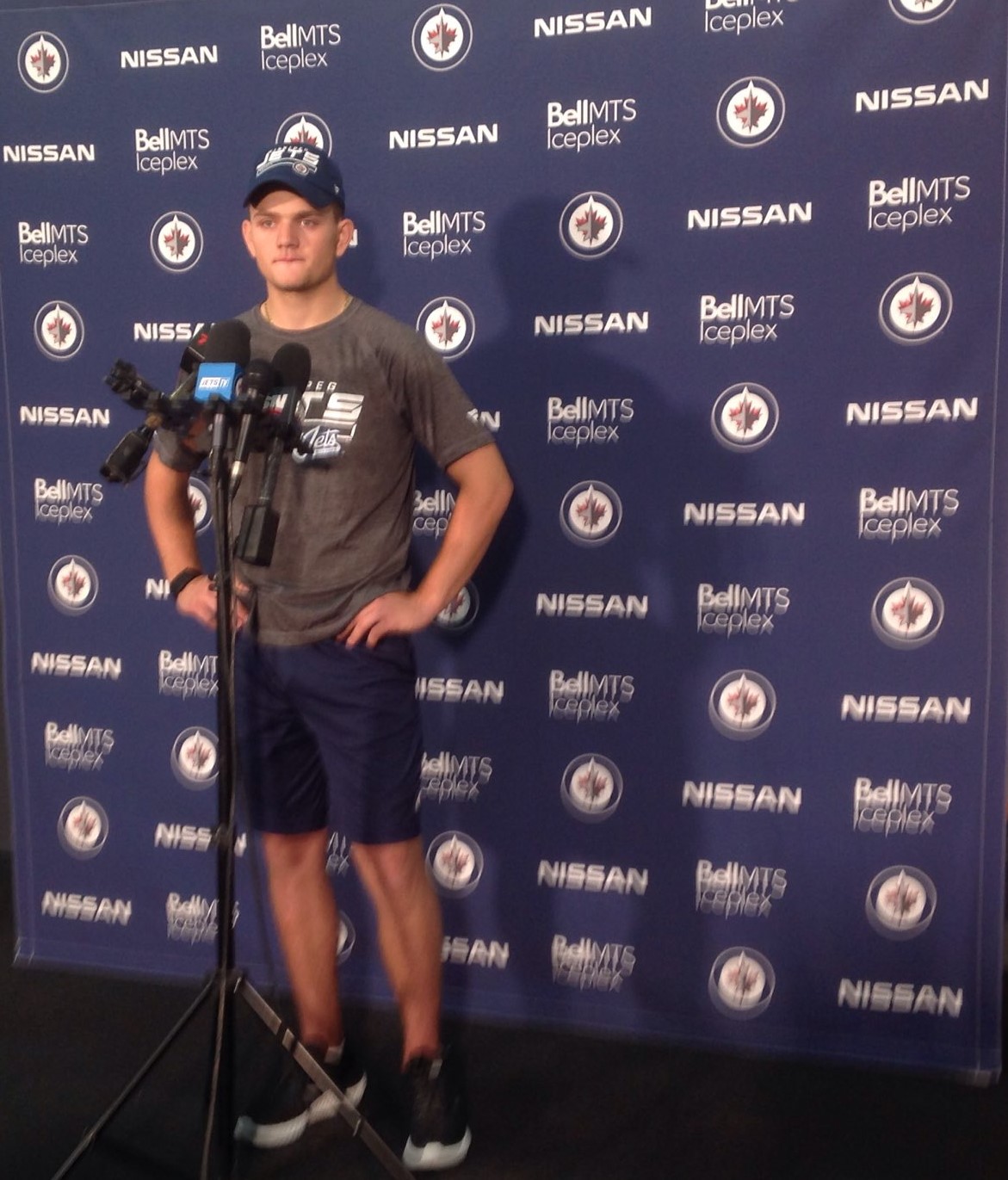 Winnipeg Jets 2020 first-round draft pick Cole Perfetti addresses media following day one of mini pro camp/Kelly Moore