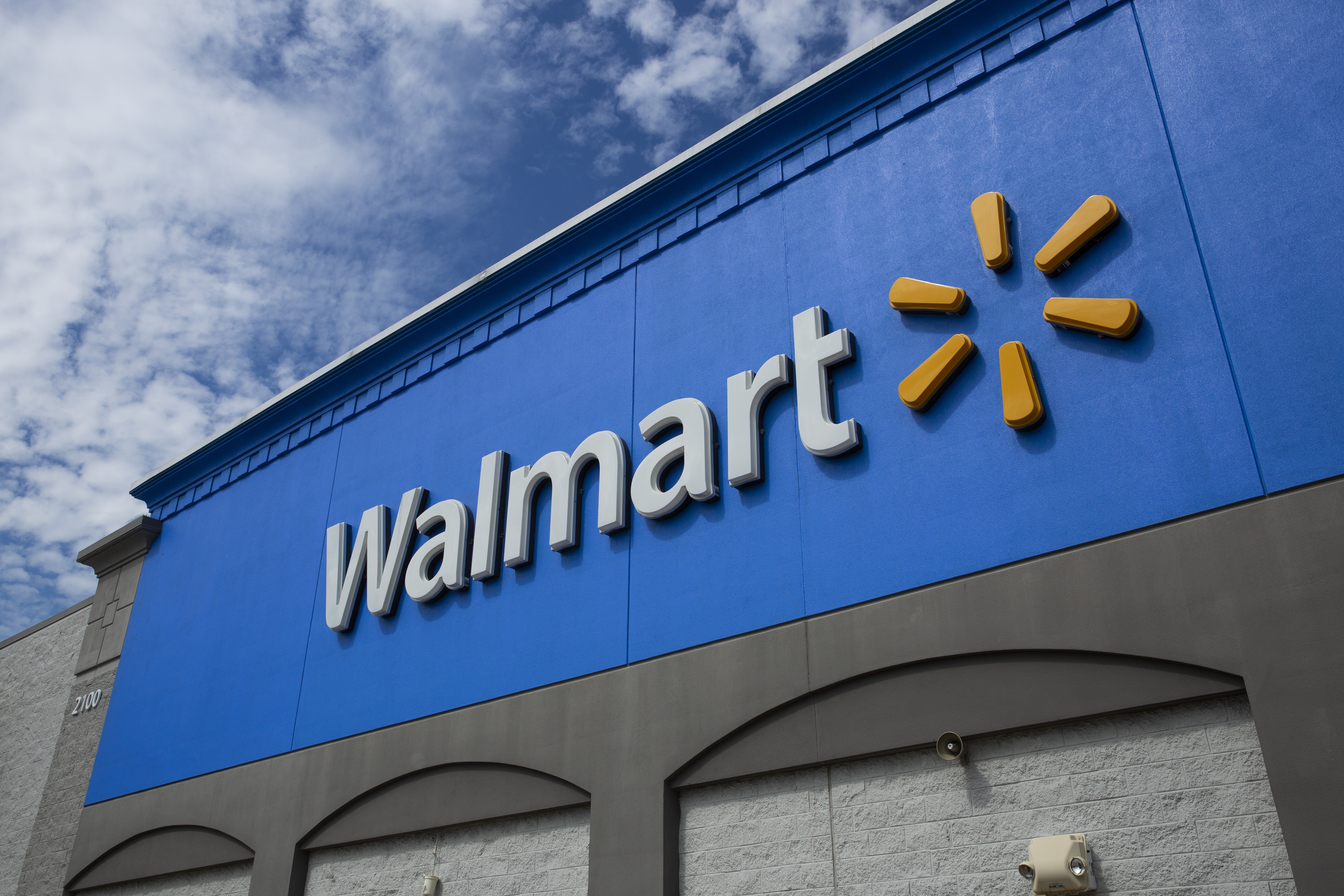 Texas Toddler Shoots Mom Baby Sibling In Walmart Parking Lot   GettyImages 1268140229 