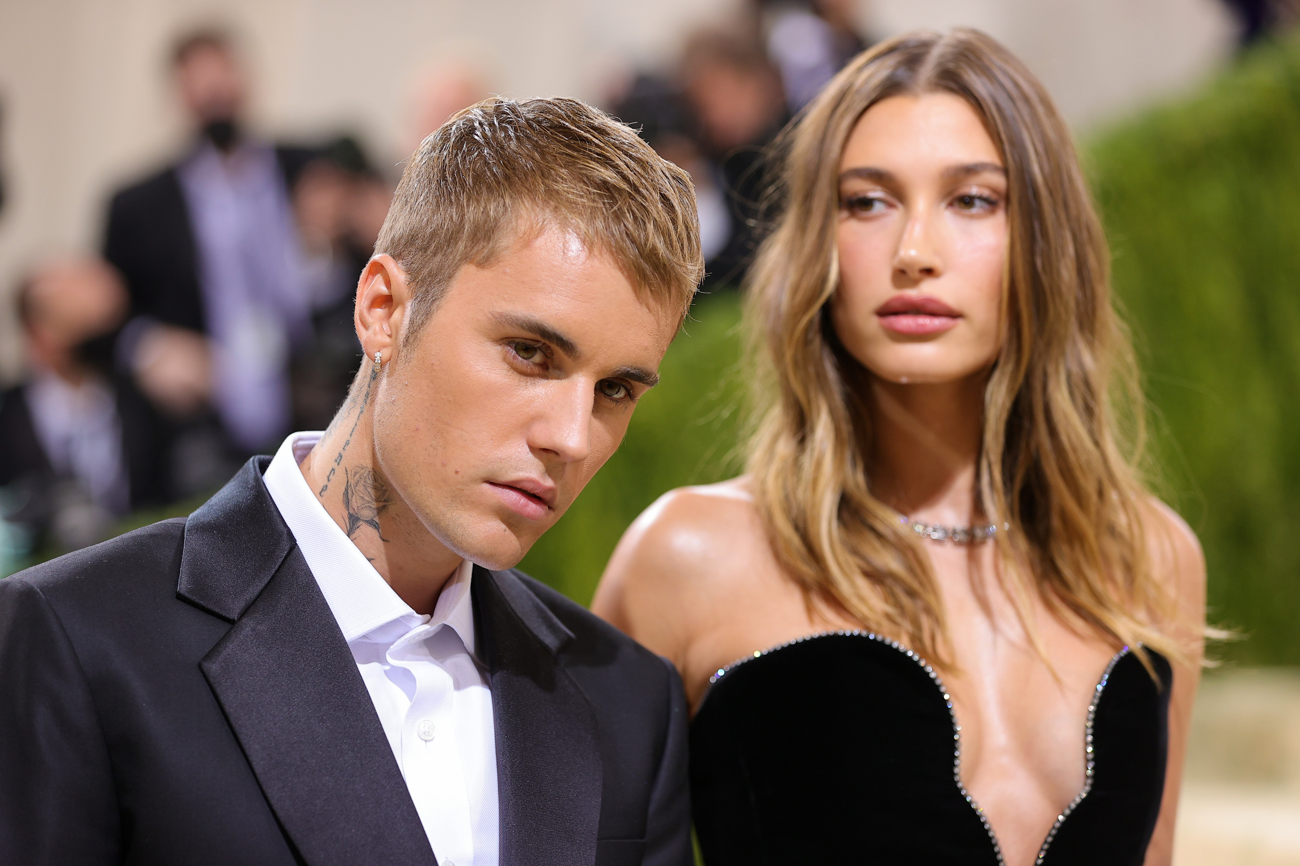 Hailey Bieber says Justin Bieber is doing ok after his partial facial  paralysis - Entertainment News