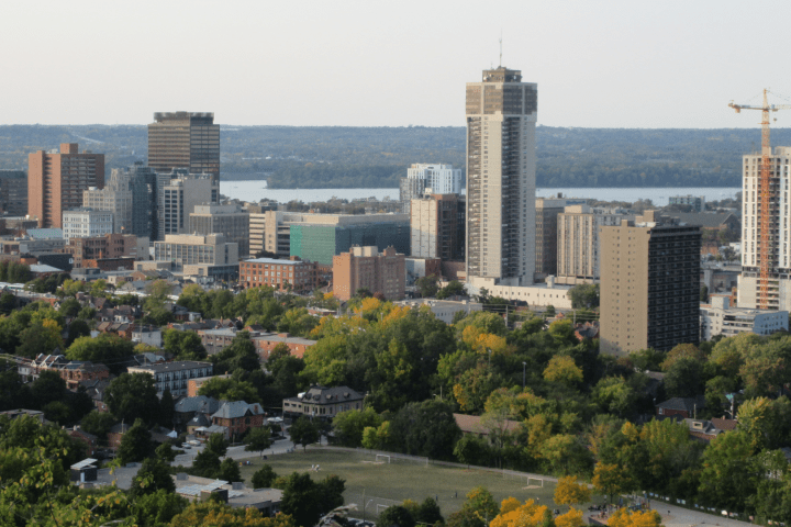 Hyper-localized air quality monitoring project begins in Hamilton