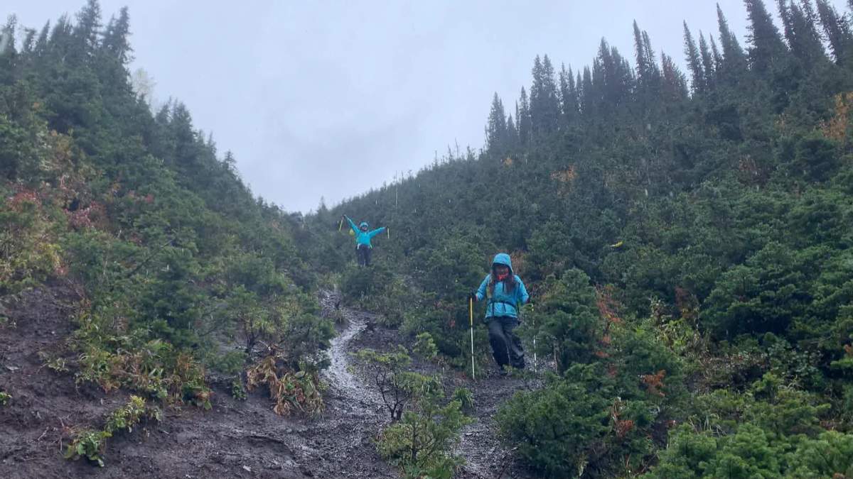 Slippery path, Sarrail Ridge