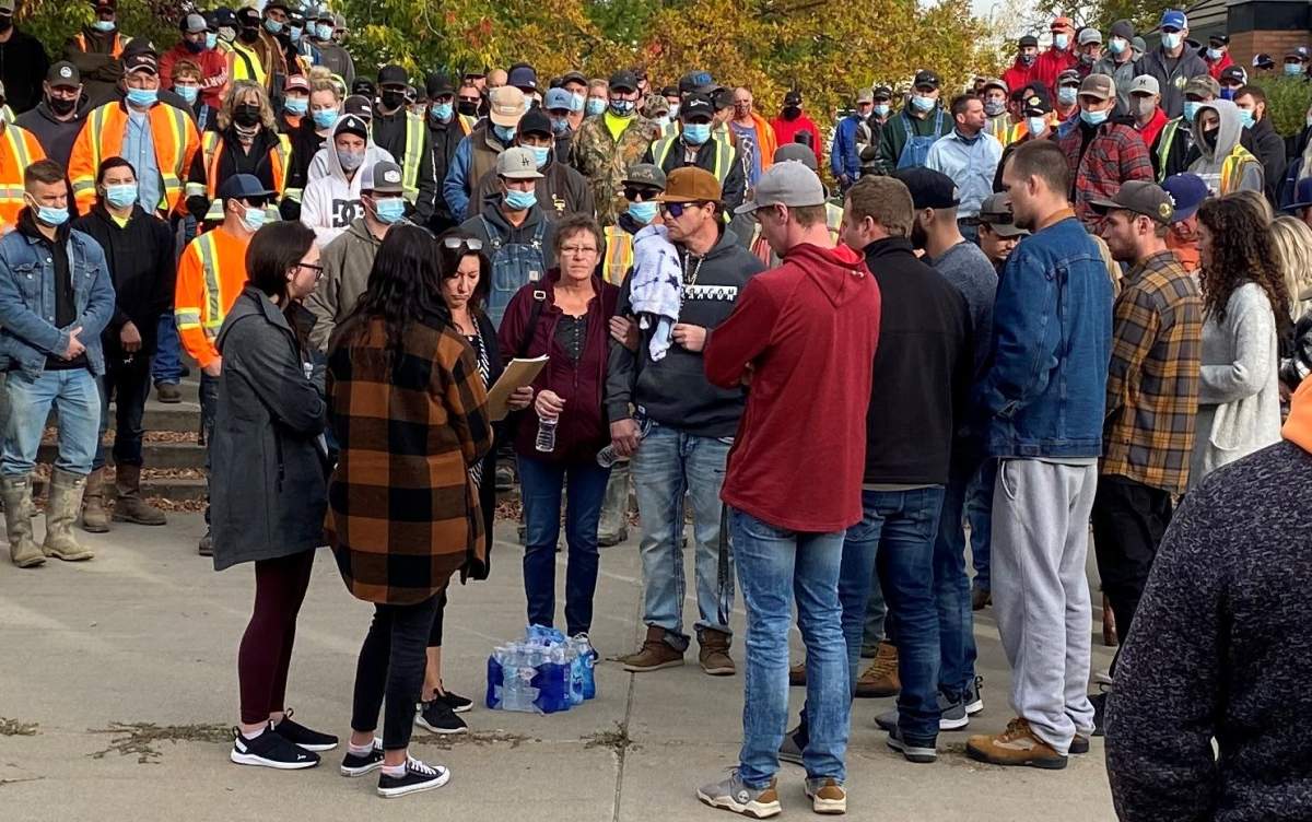 A large crowd gathered outside the Edson courthouse Tuesday morning to support the family of 24-year-old Mchale Busch and her 16-month-old son Noah McConnell, who were killed last week in the western Alberta town of Hinton.