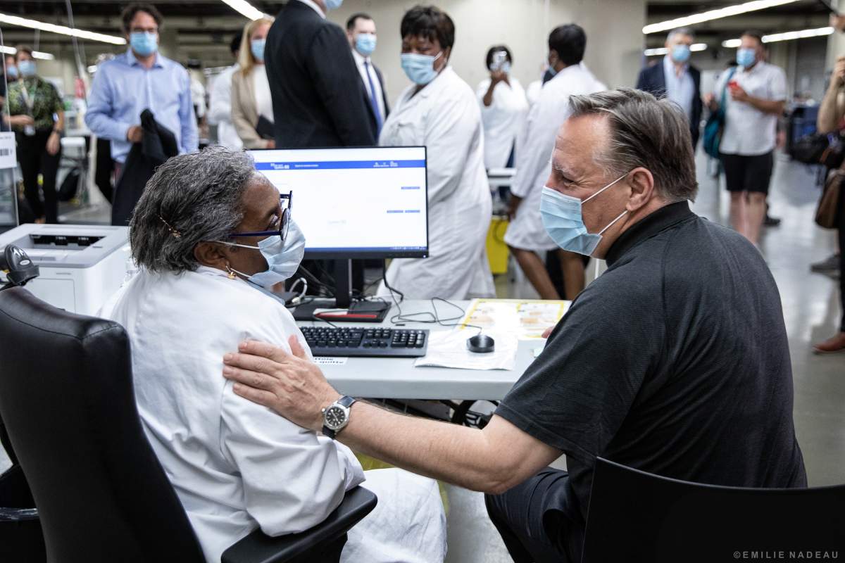 Legault issued a Facebook post commenting on a one-time bonuses plan intended to lure thousands of nurses back to the public sector from private placement agencies and retirement. 