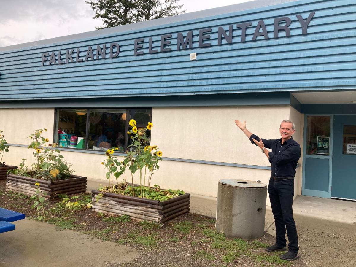 Astronaut Chris Hadfield popped in to Falkland Elementary School on Friday. 