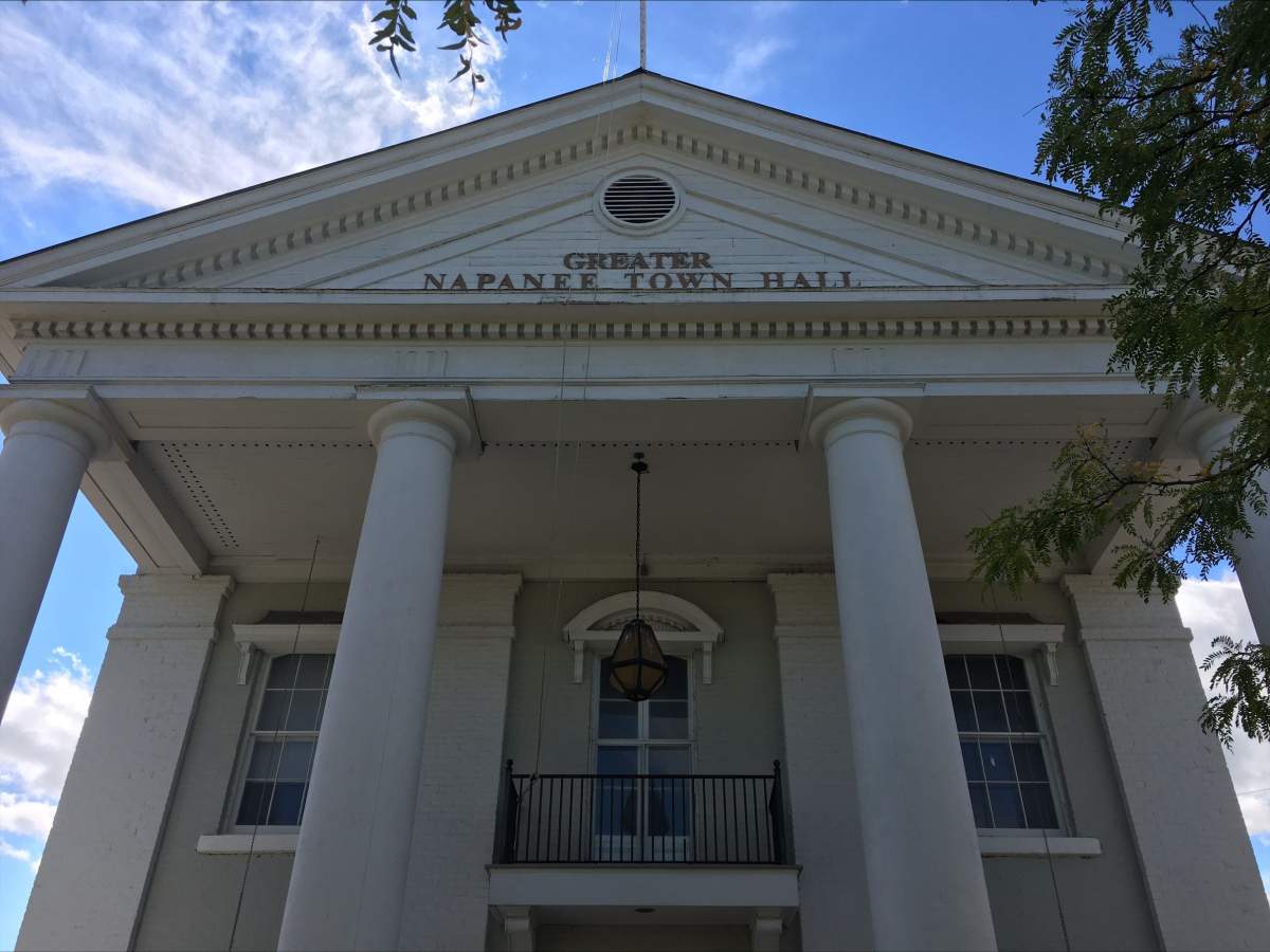 Napanee council will vote on whether to reprimand a local councillor for making what an integrity commissioner report called 'disrespectful' comments about a town employee.