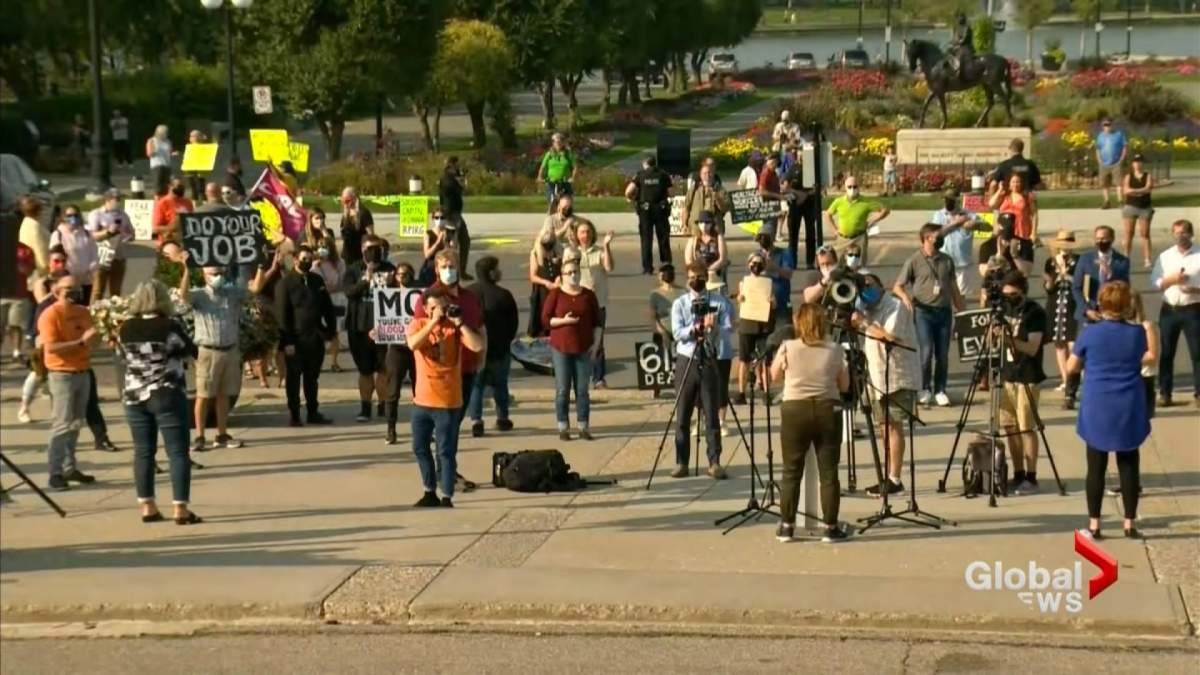 The protest was held to call on Premier Scott Moe and Health Minister Paul Merriman to “follow the science and implement evidence-based strategies to reduce the strain on our medical system and protect our children.”.