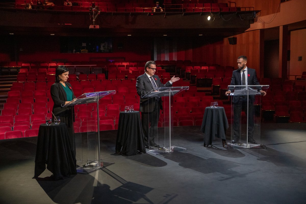 Projet Montréal Leader Valérie Plante, Ensemble Montreal Leader Denis Coderre and Movement Montreal Leader Balarama Holness at the Leonardo Da Vinci Centre in Montreal on Thursday October 28, 2021 during the English mayoral debate for the upcoming municipal election. Dave Sidaway / Montreal Gazette ORG XMIT: 66901.