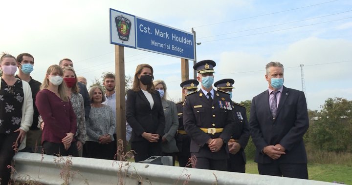 Three bridges along Highway 401 to be named after fallen officers in Trenton, Ont.