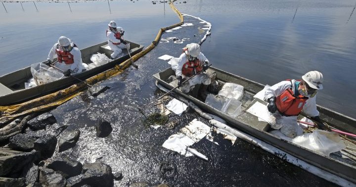 Mayor calls 3,000 barrel California oil spill ‘environmental catastrophe’