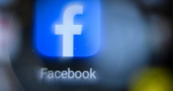 Facebook Hiring 10,000 People for Zuckerberg's 'Metaverse