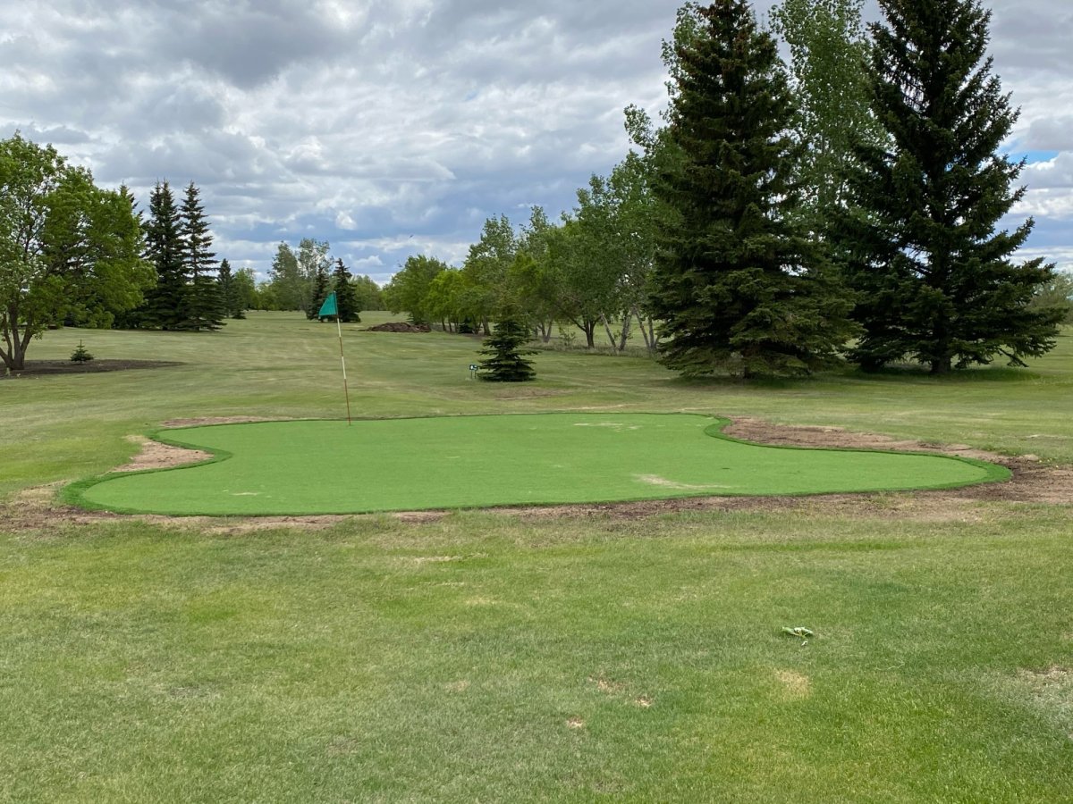 A small-town golf club in Saskatchewan says it saw its best year after installing synthetic greens this season.