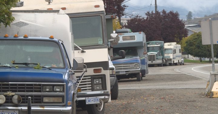 Vernon considers bylaw change to stop permanent RV setups on city streets