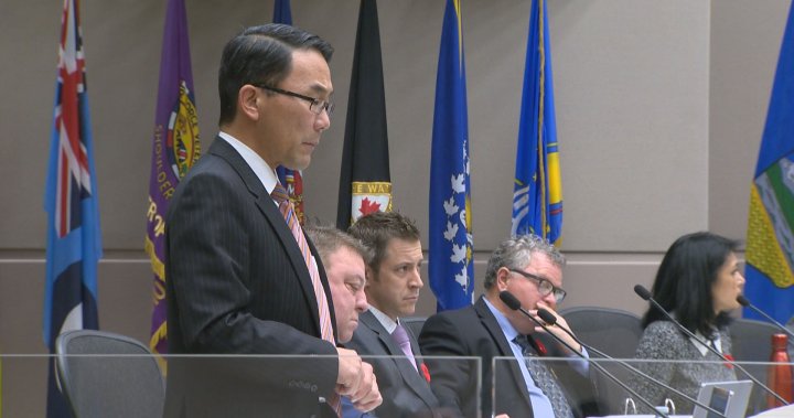 Calls mounting for Calgary councillor Sean Chu to resign; police chief weighs in