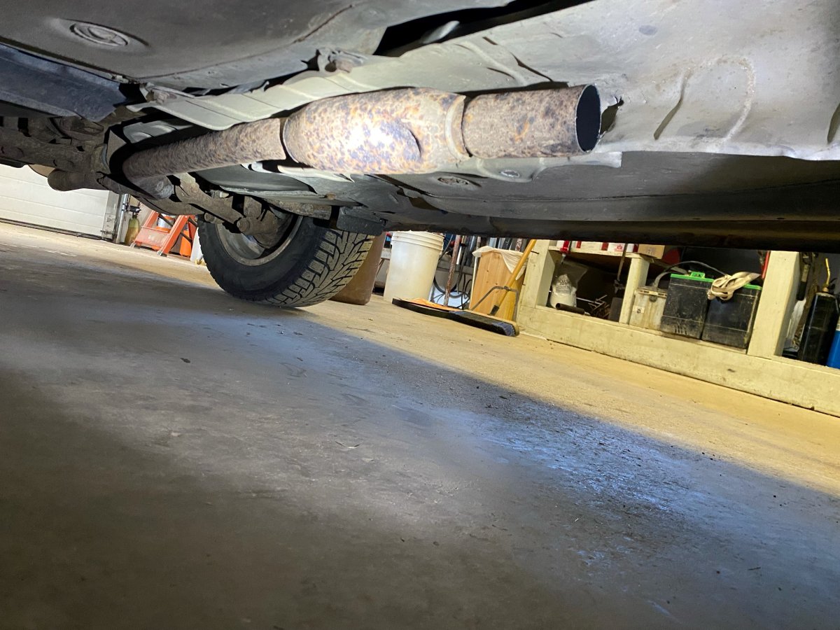 Alberta woman warns of brazen catalytic converter theft as complaints skyrocket Calgary