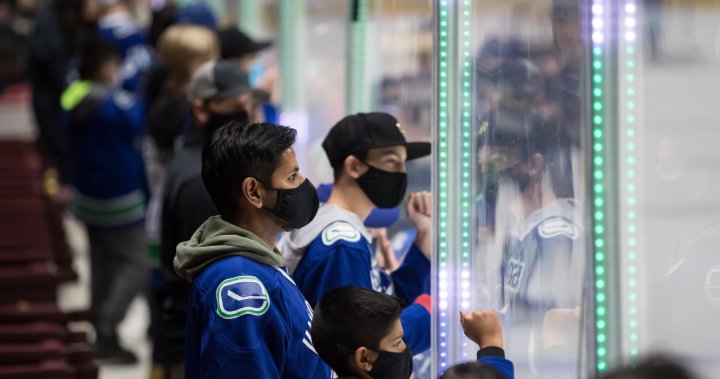 Canucks scrap weekend games as spread of Omicron shuts down B.C. events