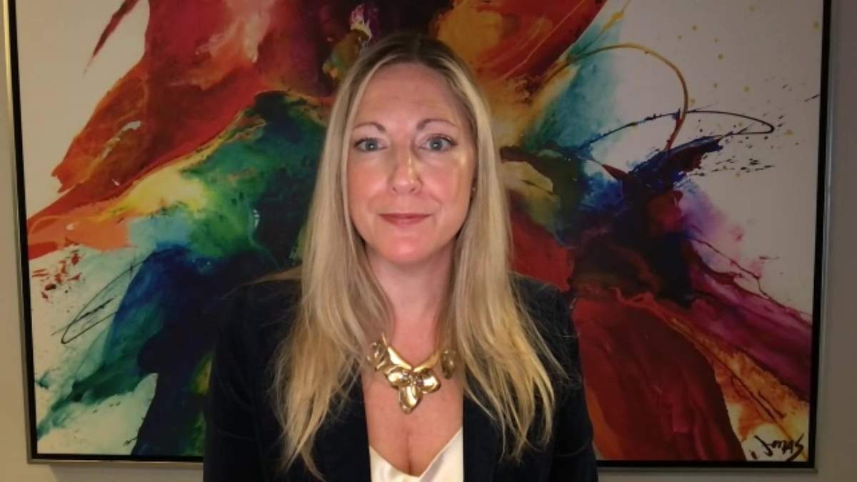 Infectious disease expert, Dr. Lisa Barrett, speaks to Global News on Oct. 14, 2021.