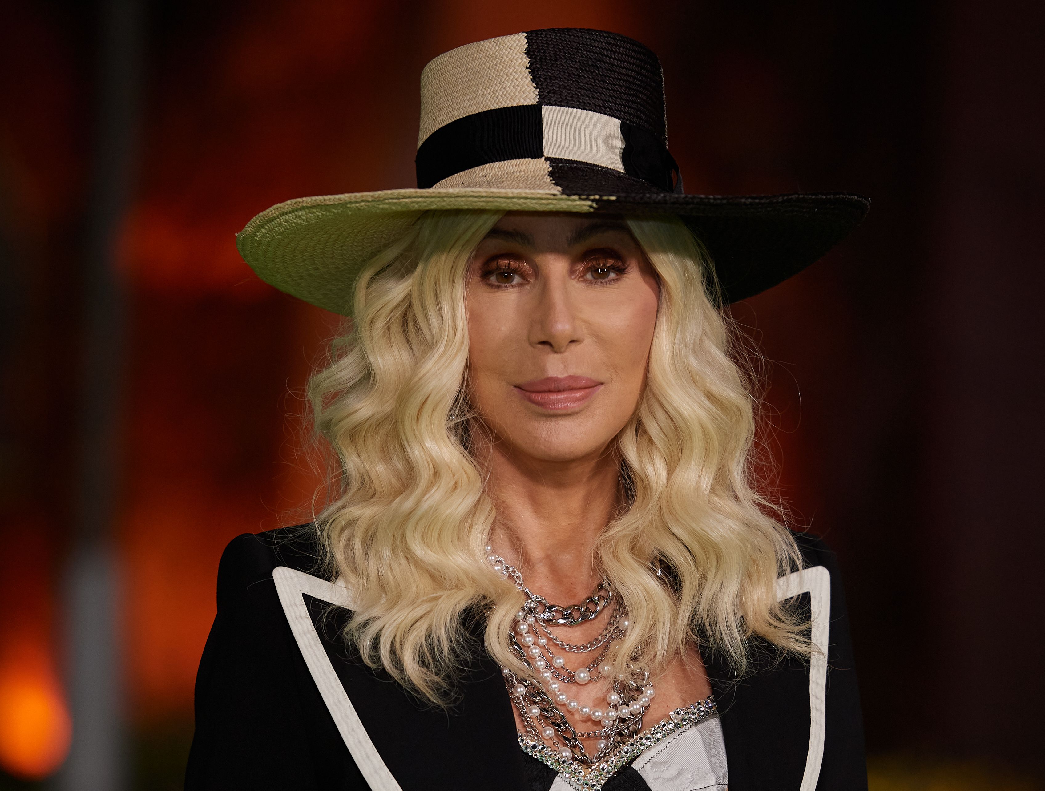 Cher Sues Sonny Bono’s Widow For Allegedly Withholding Song Royalties