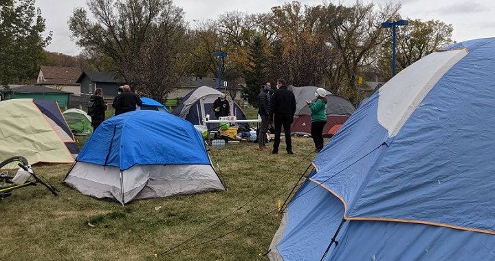 Regina firefighters, police monitor ‘Camp Marjorie’ as it continues to grow
