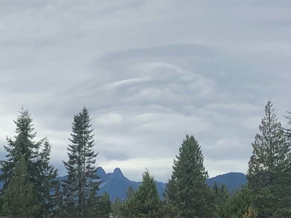Wave clouds spotted over the North Shore mountains.