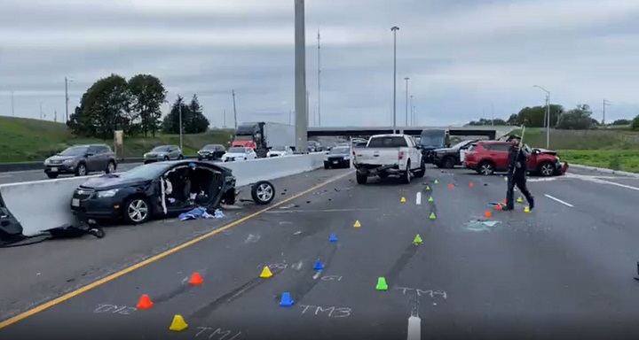 A photo of the crash scene on Highway 401 in Whitby.