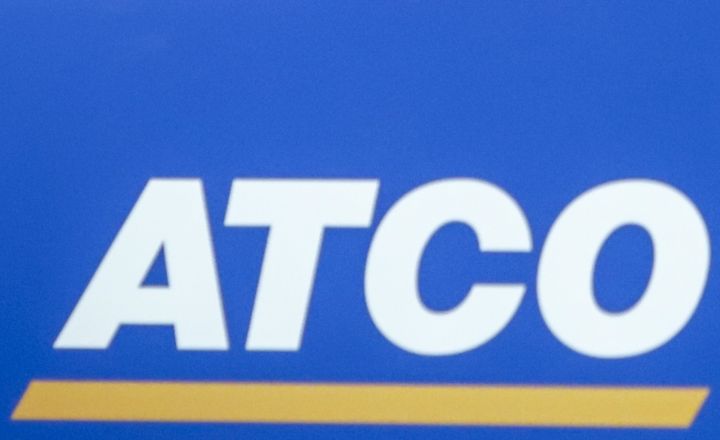Los investigadores de la Comisión de Servicios Públicos de Alberta quieren investigar los tratos de ATCO en TMX Camps