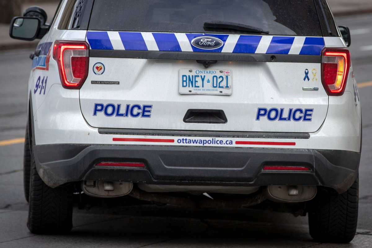 Ottawa police in the ByWard Market chased down a suspect after an assault at a Dalhousie Street business on Sunday, according to a statement. File photo.