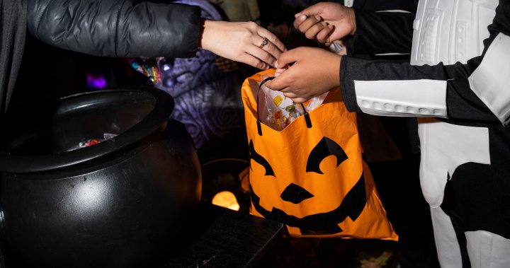 Needle found in Halloween candy in Whitby, police issue warning
