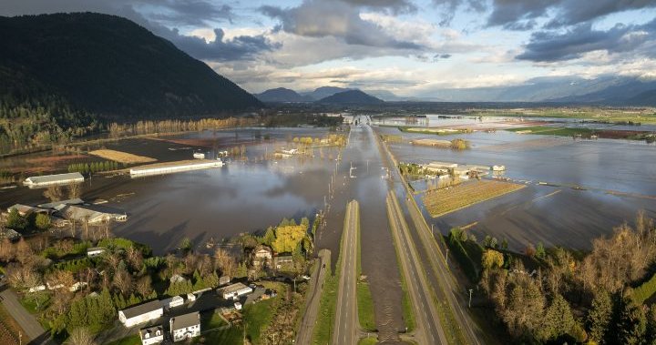 Fires to floods: How extreme weather has played out in B.C. in 2021