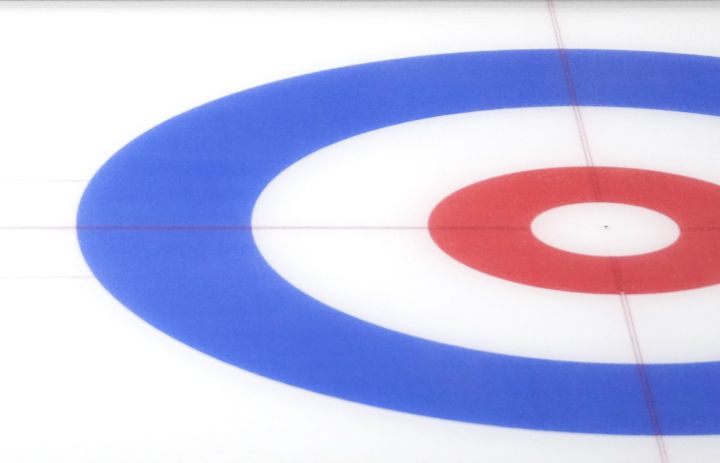 Koe, Dunstone reach quarterfinals in Grand Slam of Curling’s National