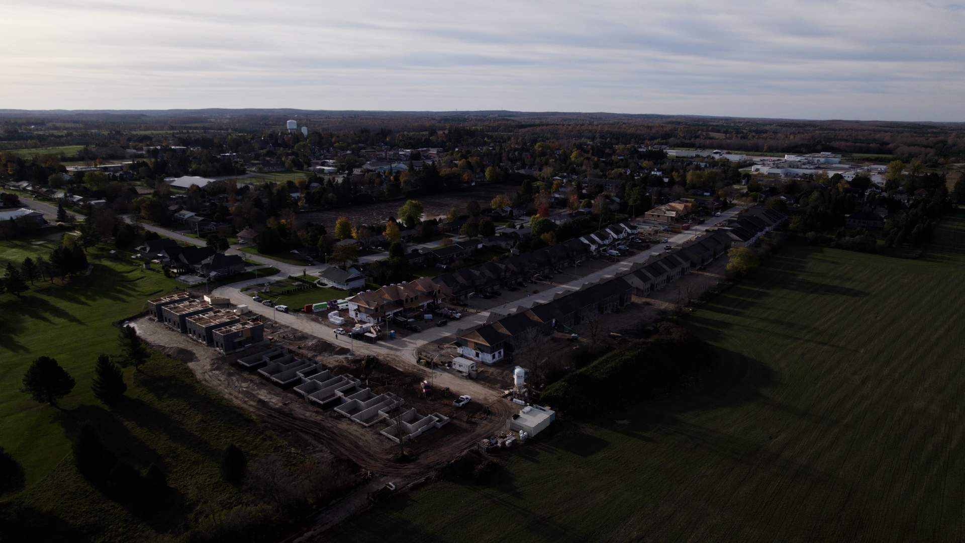 Developer Devonleigh Homes say only 20-30 per cent of the homes are expected to go to local buyers, the rest will likely be sold to young families from southwestern Ontario cities.
