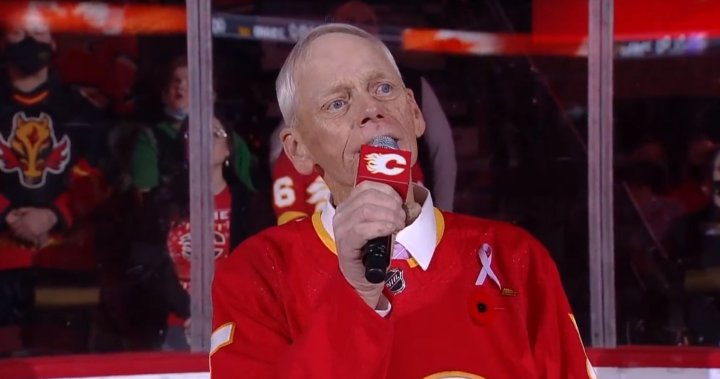 Pria NB memenuhi impian seumur hidup membawakan lagu kebangsaan untuk Calgary Flames