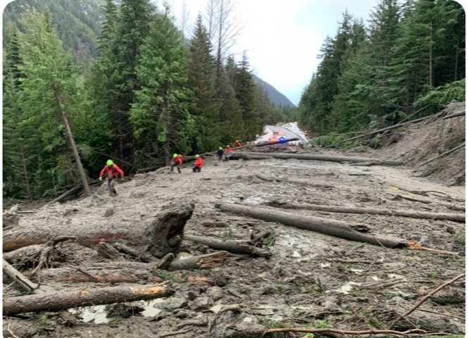 Death toll from mudslide on B.C.’s Highway 99 rises to four, one man still missing