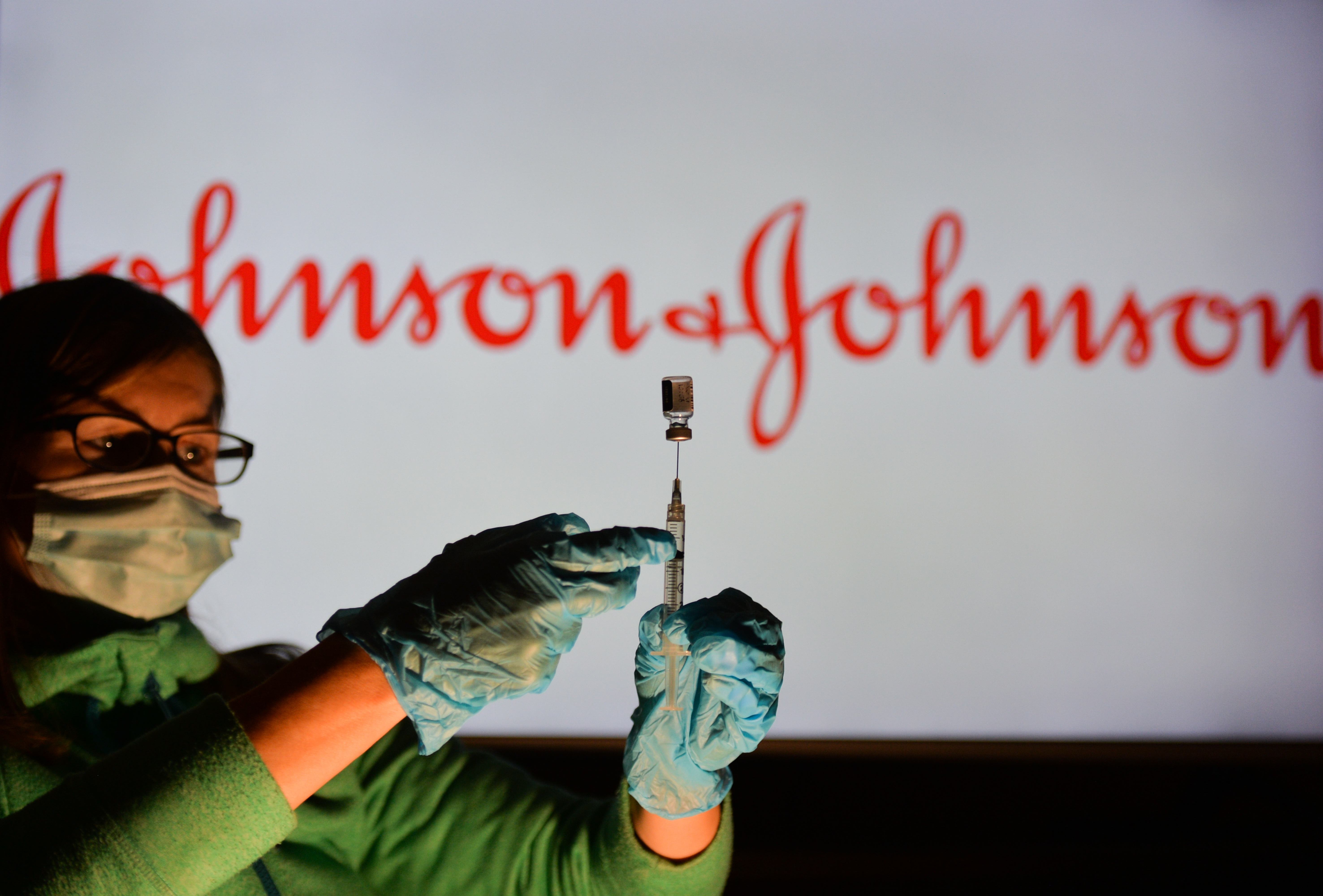 J&J COVID-19 booster cuts Omicron hospitalizations by 84%, study suggests
