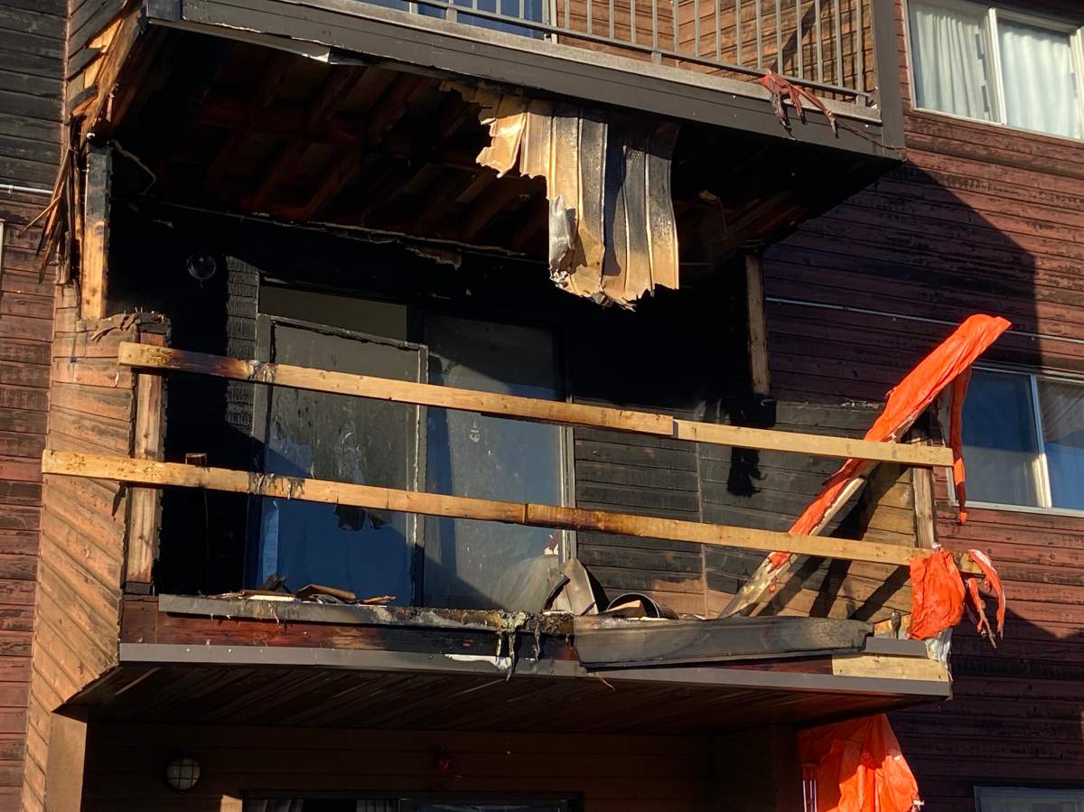 A fire broke out on the balcony of an apartment building at 10106-162 St. in west Edmonton’s Britannia Youngstown neighbourhood on Tuesday, Nov. 2, 2021.
