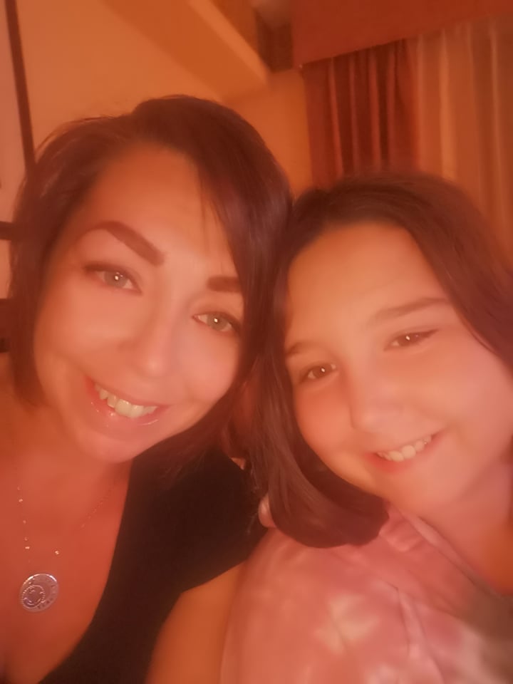 Patricia Ellingwood and her youngest daughter.