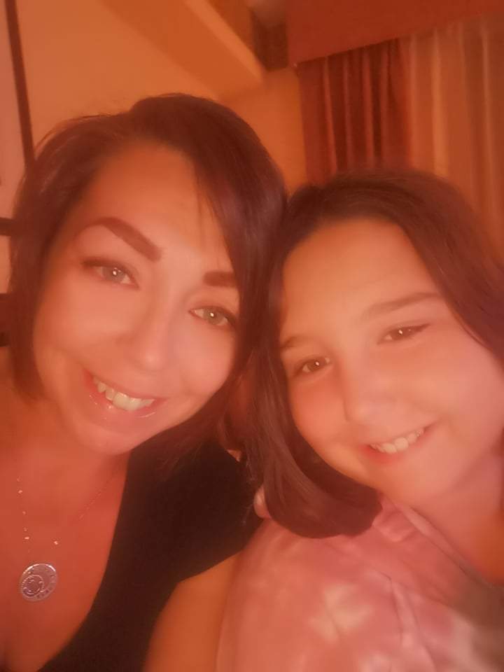 Patricia Ellingwood and her youngest daughter.