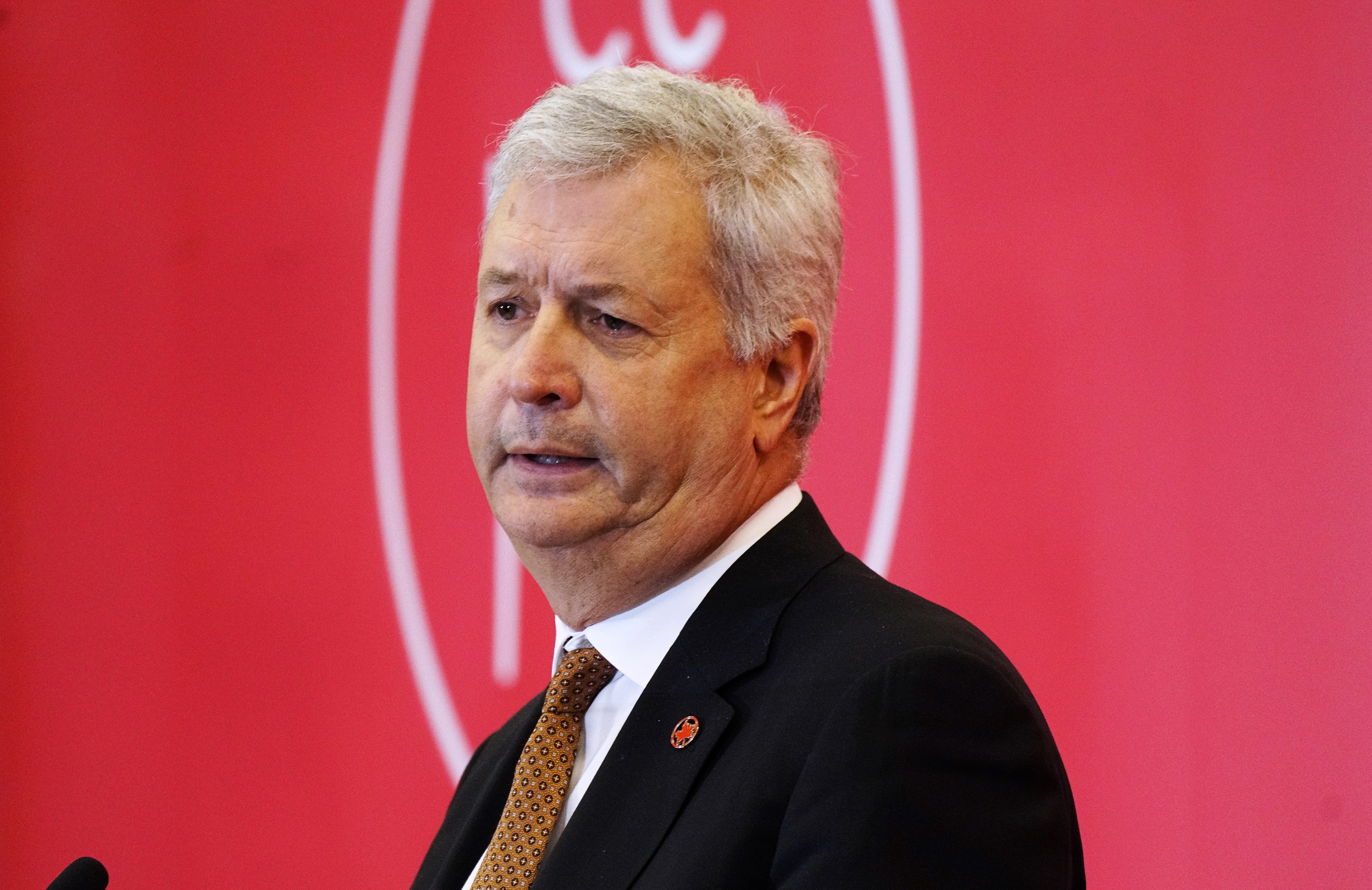 Air Canada CEO apologizes for being ‘unable to express’ himself in French after crash