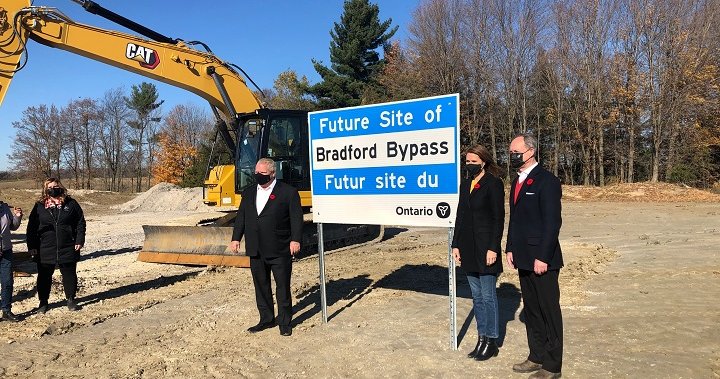 Подписани договори за противоречивата магистрала в Онтарио, тъй като проектът се приближава към строителството