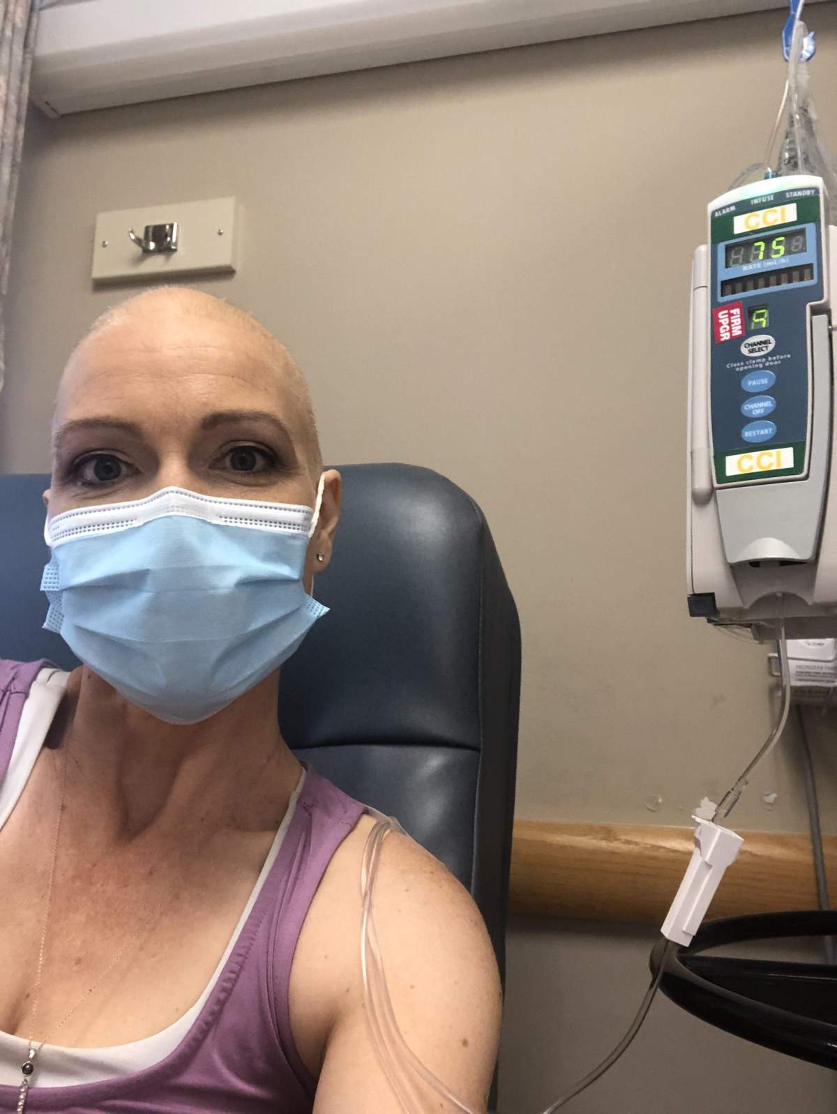 Heidi Hadubiak, 43, completing her final chemo treatment.