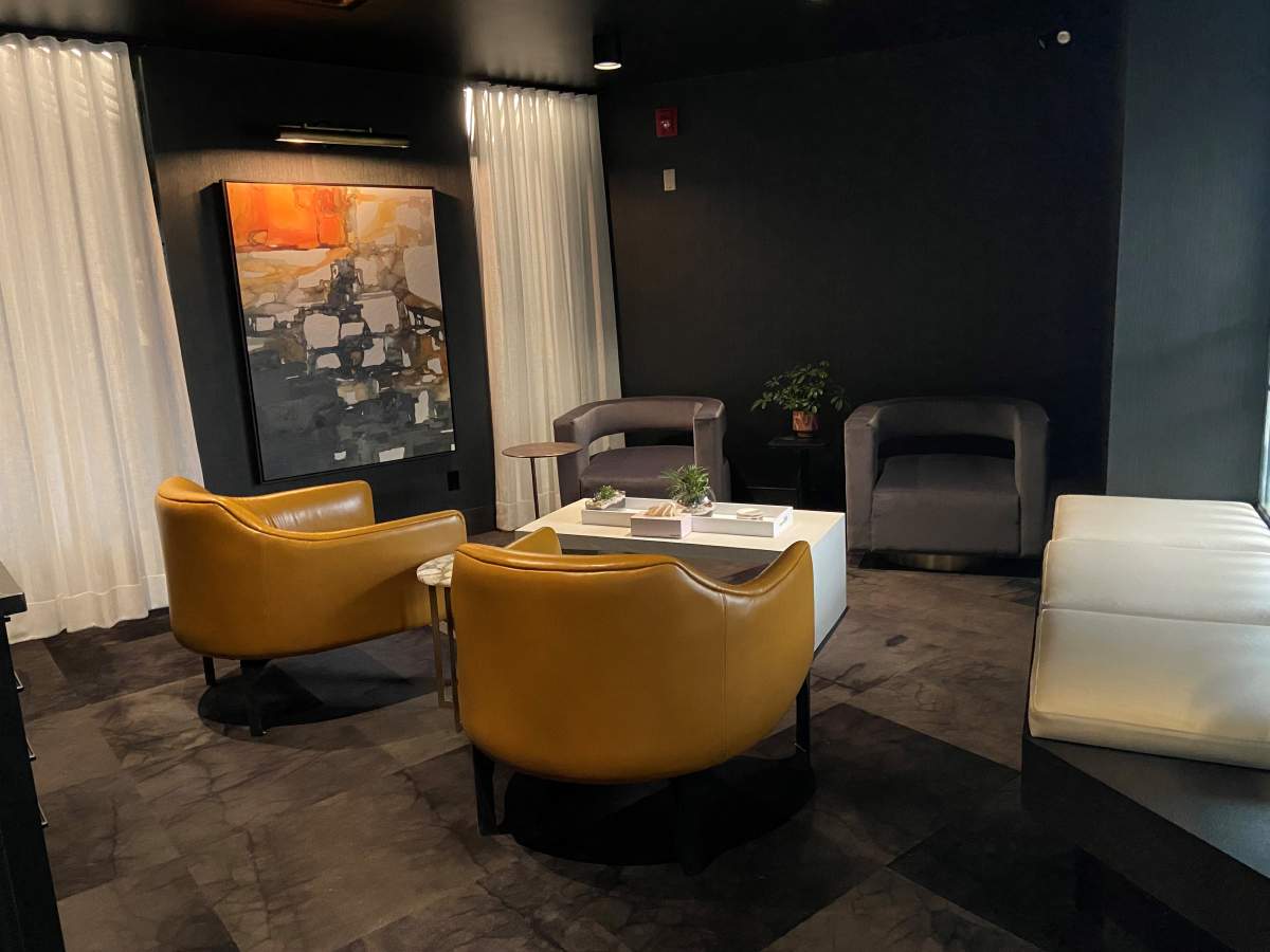 Room at Newly for group