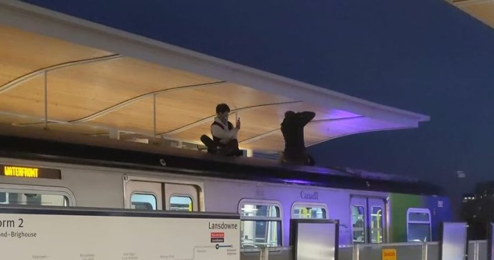 Transit police investigating after duo spotted riding on top of Canada Line in Richmond – BC