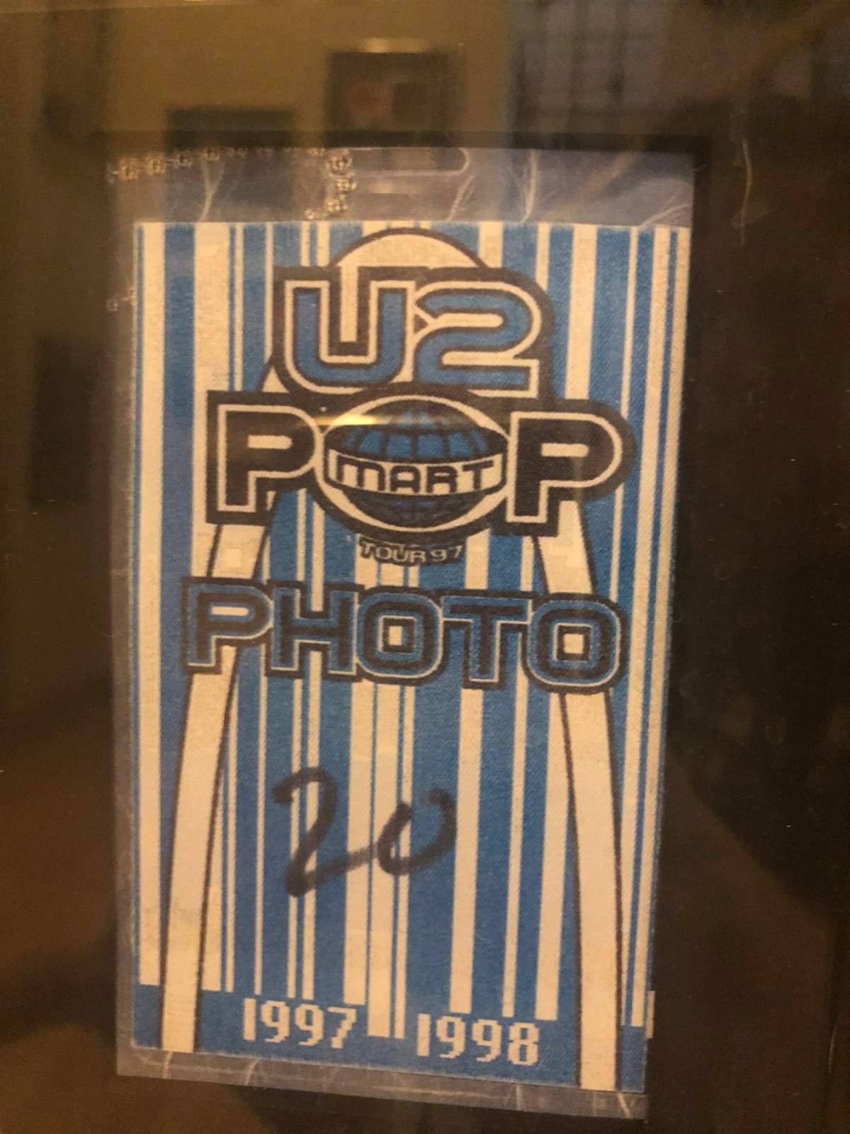 Photo pass, U2 Pop Mart tour