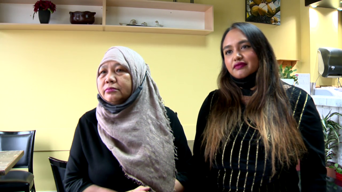 Kartini Castam (left) and her daughter Maryam Gowralli at Indonesian Kitchen in Calgary on Sunday, Nov. 21, 2021.