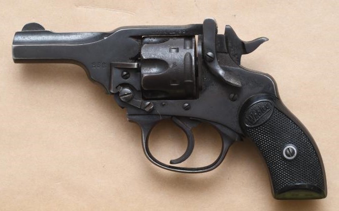 Weapons seized by Winnipeg police.