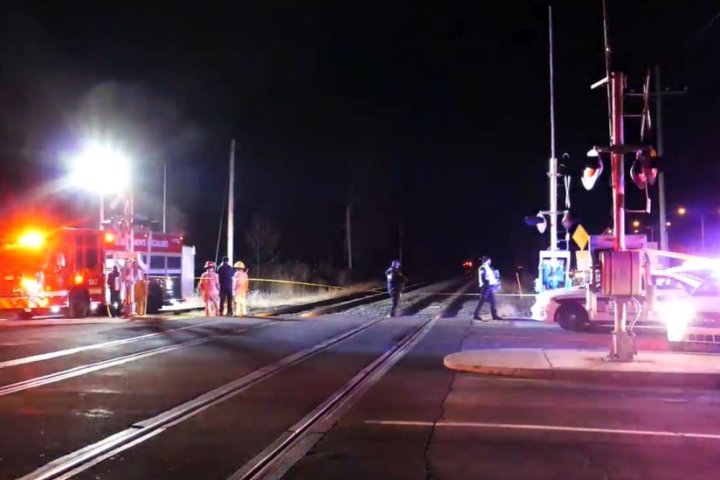 Pedestrian killed by train in Saint-Bruno-de-Montarville, Longueuil police investigating