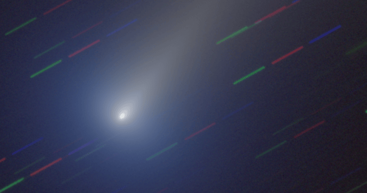 B.C. residents urged to look for Comet Leonard this weekend, if weather allows - Global News