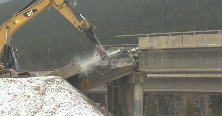 Repairs underway on Coquihalla Highway, officials confident with January reopening timeline