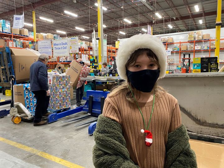 12-year-old Calgary girl makes ‘incredible’ $1,000 donation to food bank - image
